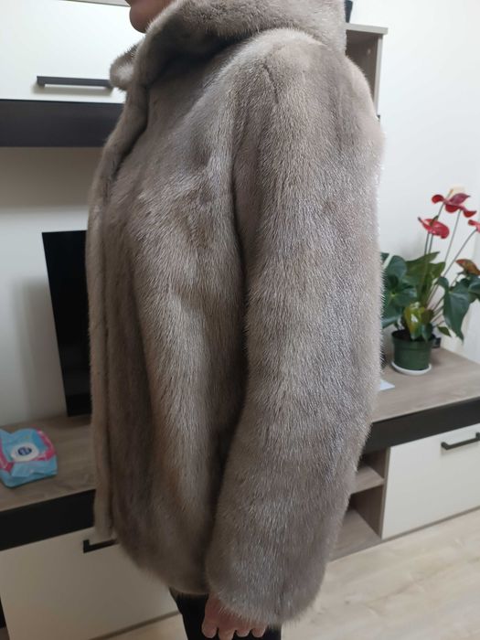 Продавам шуба в добро състояние