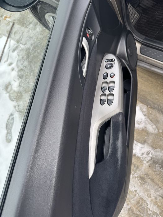 Vand Honda civic 1.8 benzina , 140 cai, 200k km