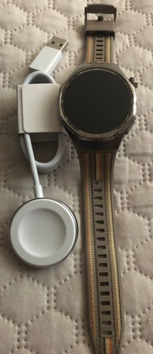 Продавам Huawei Watch GT 6 Pro