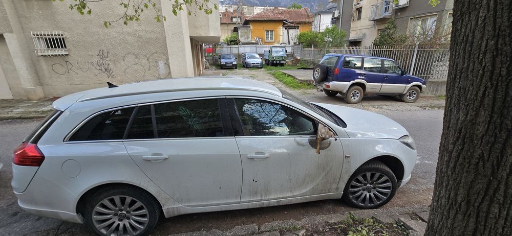 НА ЧАСТИ Опел инсигния 2.8 турбо 260 коня