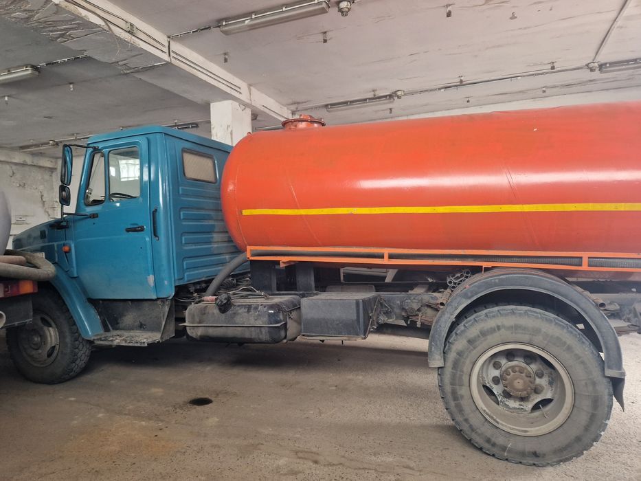 Зил асенезатор 8кубовый