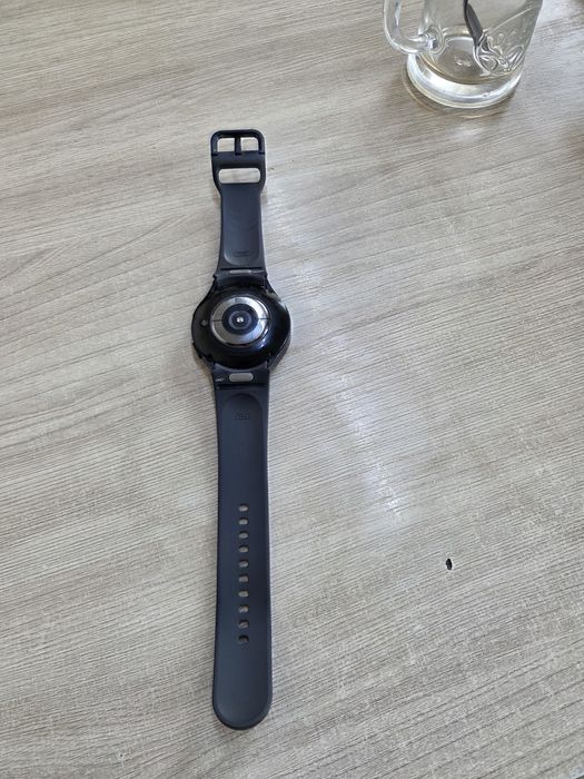 Продам смарт часы Samsung wath 4