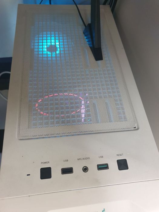 Продам кейс  windows 11 6800xt 16 гб 32  гб ддр 4 3200