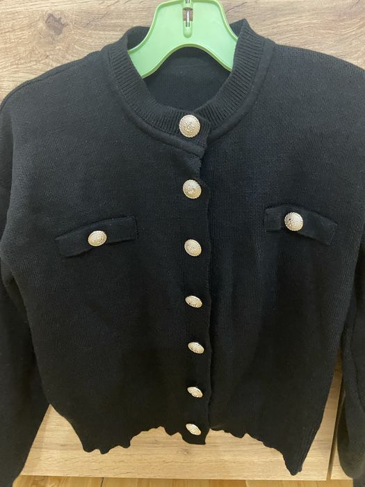 Сет от жилетка и плисирана пола