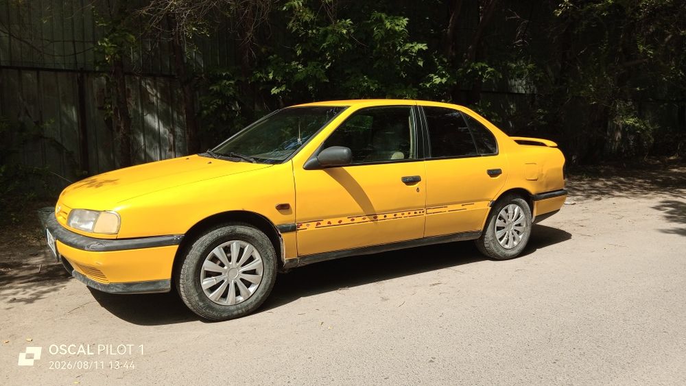 Nissan Primera P10