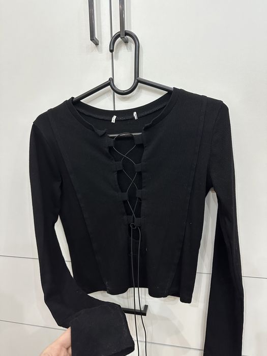 Отдаю вещи. Если заберете 2-3 вещи сразу отдам за 1000тг