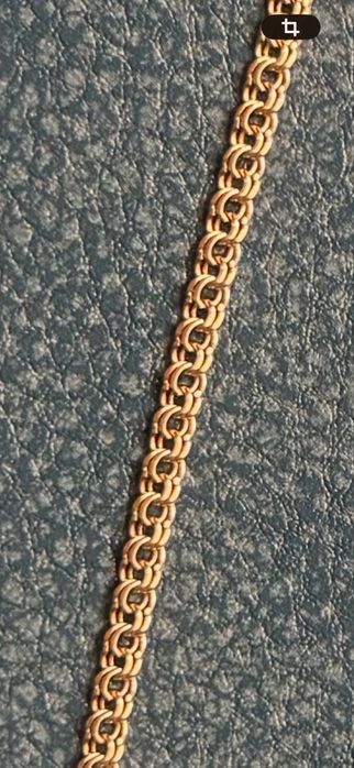 Золотая цепочка с кулоном