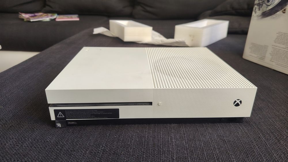Xbox One 500GB alb