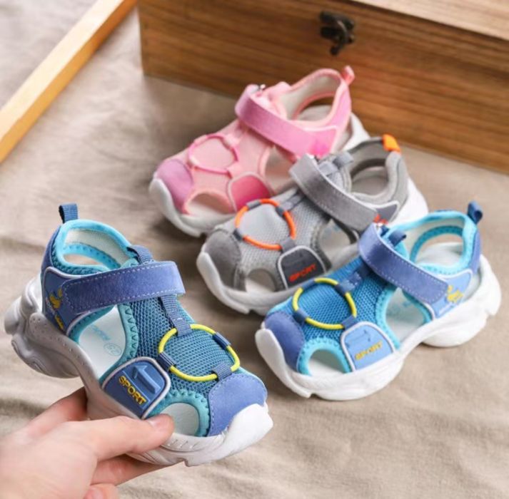 Босоножки для мальчиков.