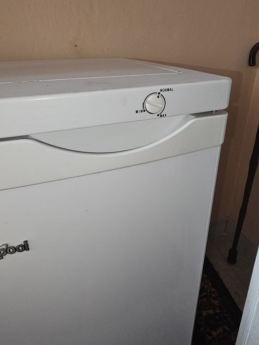 Congelator Whirlpool AFB 601 AP, 88L, 4 sertare, stare perfectă de funcționare
