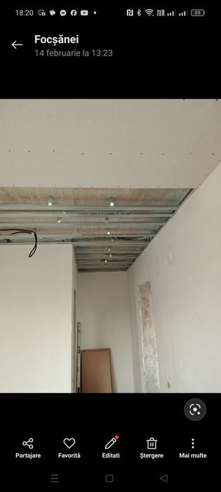 Executam tencuiala mecanizata