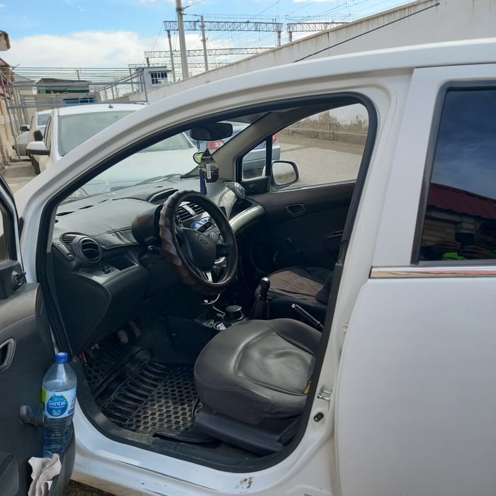 Арзон Спарк мошинаси сотилади