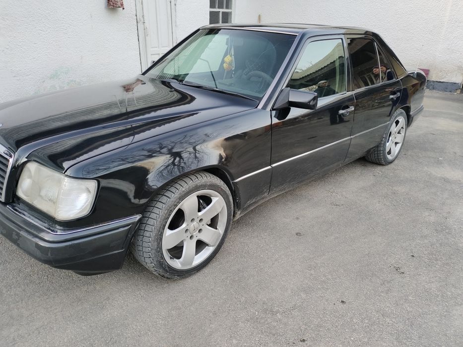 Продам Мерседес 124