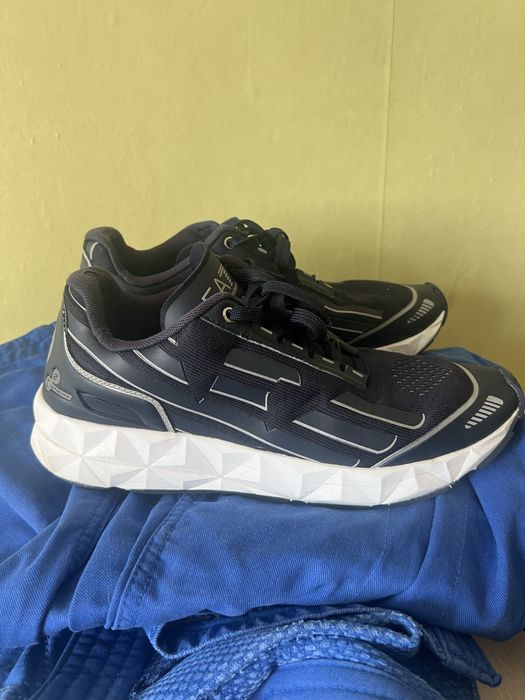 Оригинални обувки EA7 44 Номер