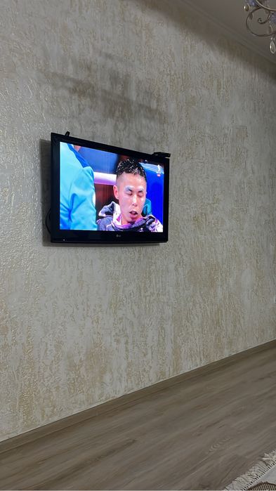 Телевизор LG 121 диаганаль