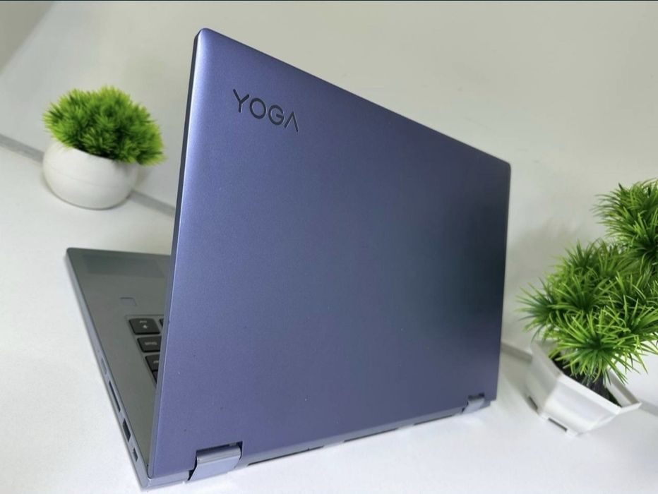Ультрабук Леново Yoga 2025 года