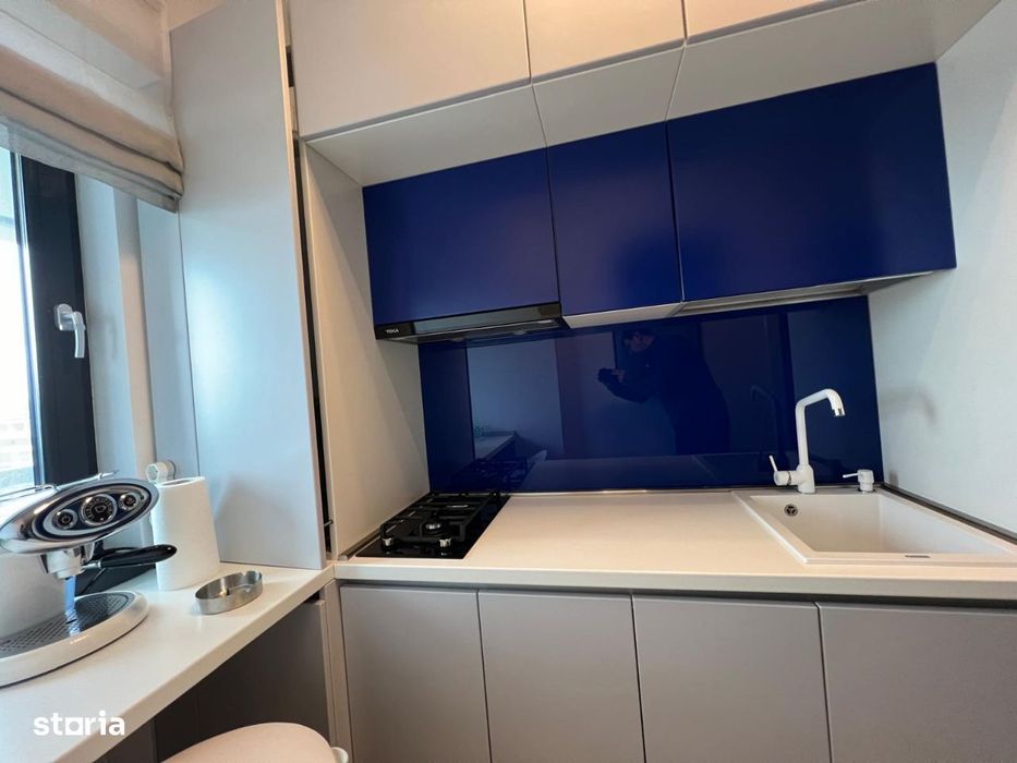 Mamaia Central 2 camere frontal la mare mobilat utilat parcare liber