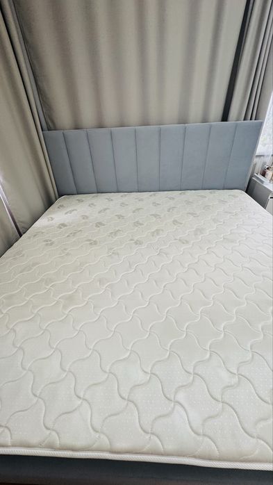 Срочно продам матрас 200*200