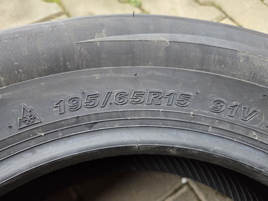 Pret Fix 1 buc Anvelopa Noua de Iarna cu defect 195 65 R15 M+S 91V