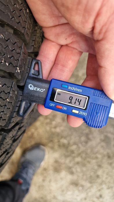 Зимни гуми VREDSTEIN COMTRAC2 - 215/75/16 - 114/116C - DOT 0725