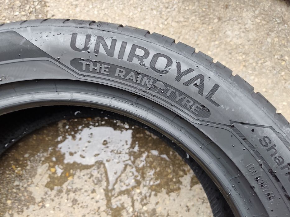 215/55/18" 4бр Uniroyal rain sport  5,dot2720,7-8mm