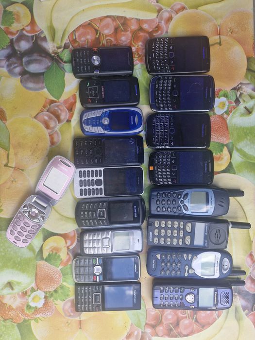 Telefoane cu butoane