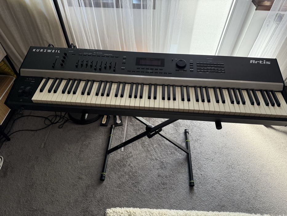 Kurzweil Artis 88 - Pian Digital Profesional - stare foarte buna