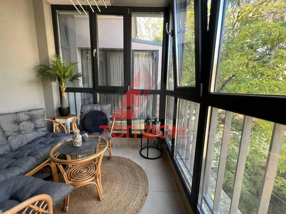 Дава се под наем Тристаен апартамент в Варна, Център - 74 кв.м за 1100 € - Снимка #11