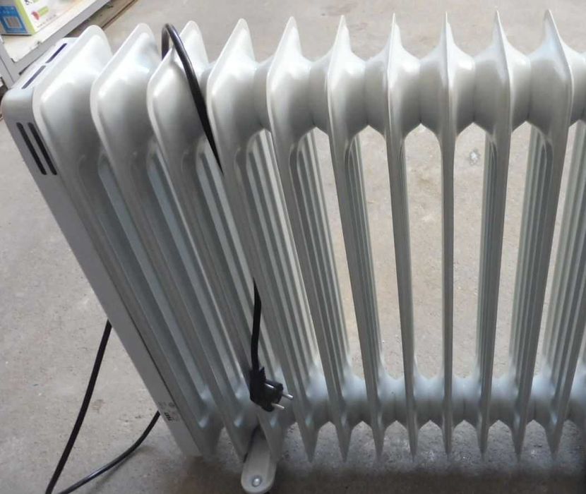 Електрически маслен радиатор Tesy D02 3014, 3000W