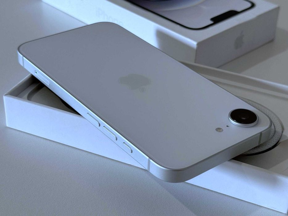 Бартер! НОВ! iPhone 16e White (Бял) 1 Цикъл.