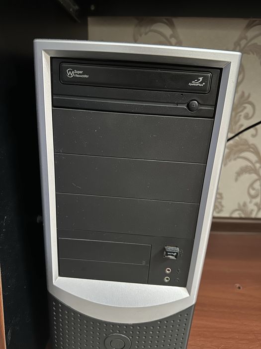 Настольный компьютер