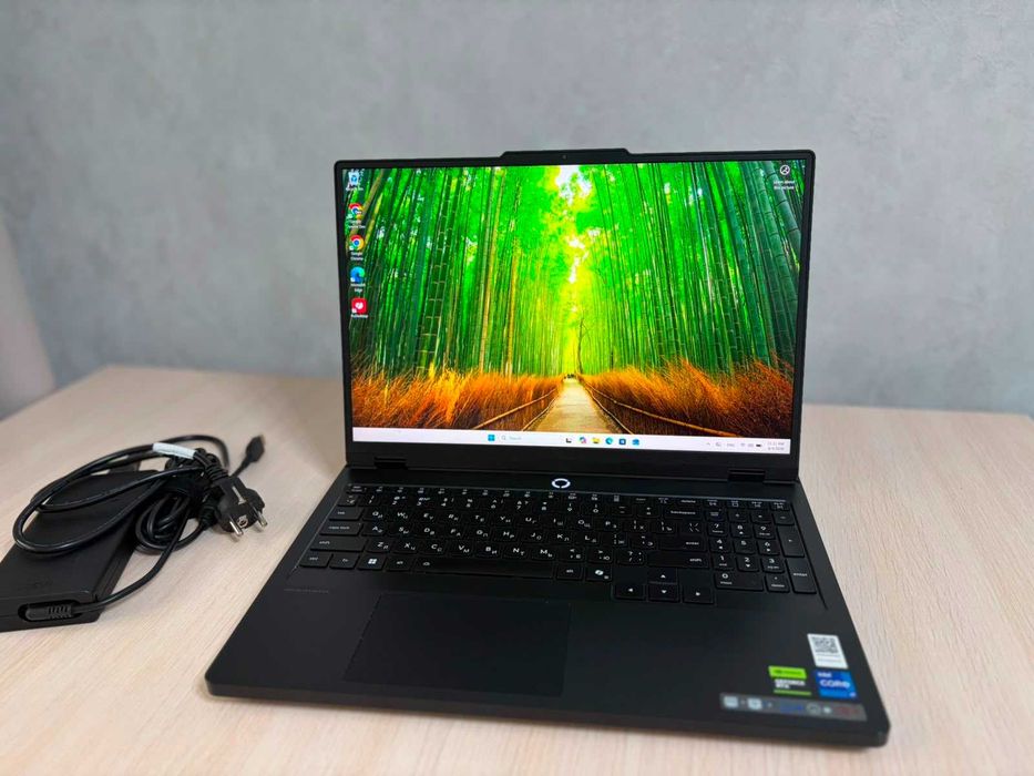 Lenovo Legion Pro 5 16IRX10