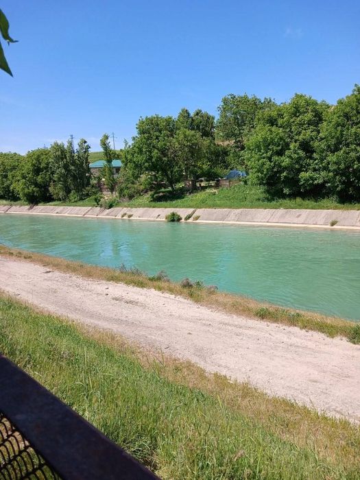 Hovli sotiladi Dacha qilmoqchi bulganlarga