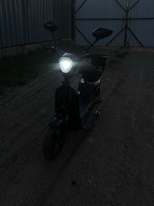 Электроскутер дави