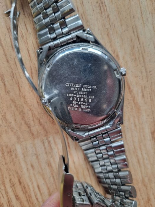 Ceas Citizen quartz data ziua