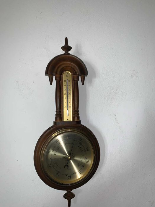 Barometru cu termometru
