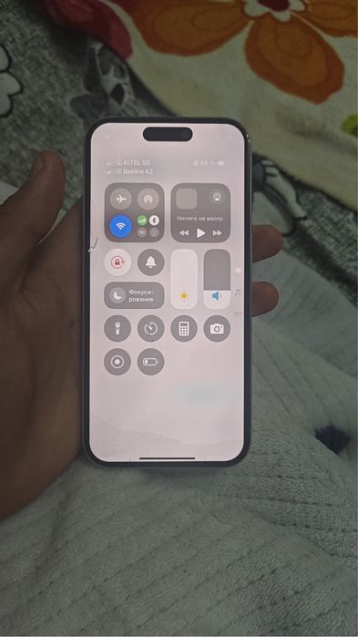 Iphone 15 pro продаю