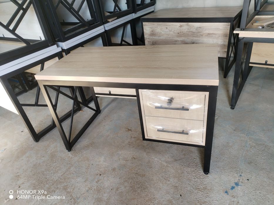 Loft stol va stilajlar