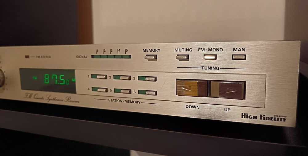Ресийвър GRUNDIG SR 1000