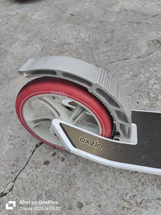 Trotinetă Oxelo MID 9 pliabilă, roți 175 mm, frână ghidon, suspensie