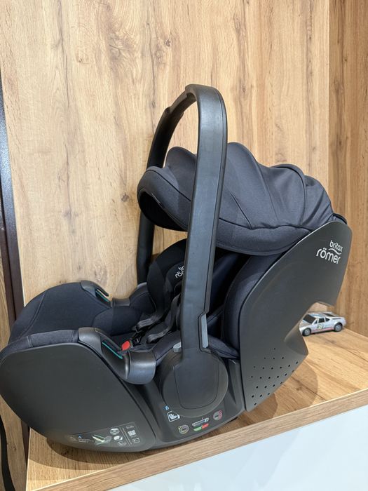 Pachet Scoica  BABY SAFE PRO Britax Romer + baza ISOFIX