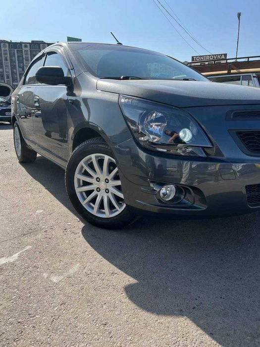 Продам свой Cobalt LT МКПП с маленьким пробегом