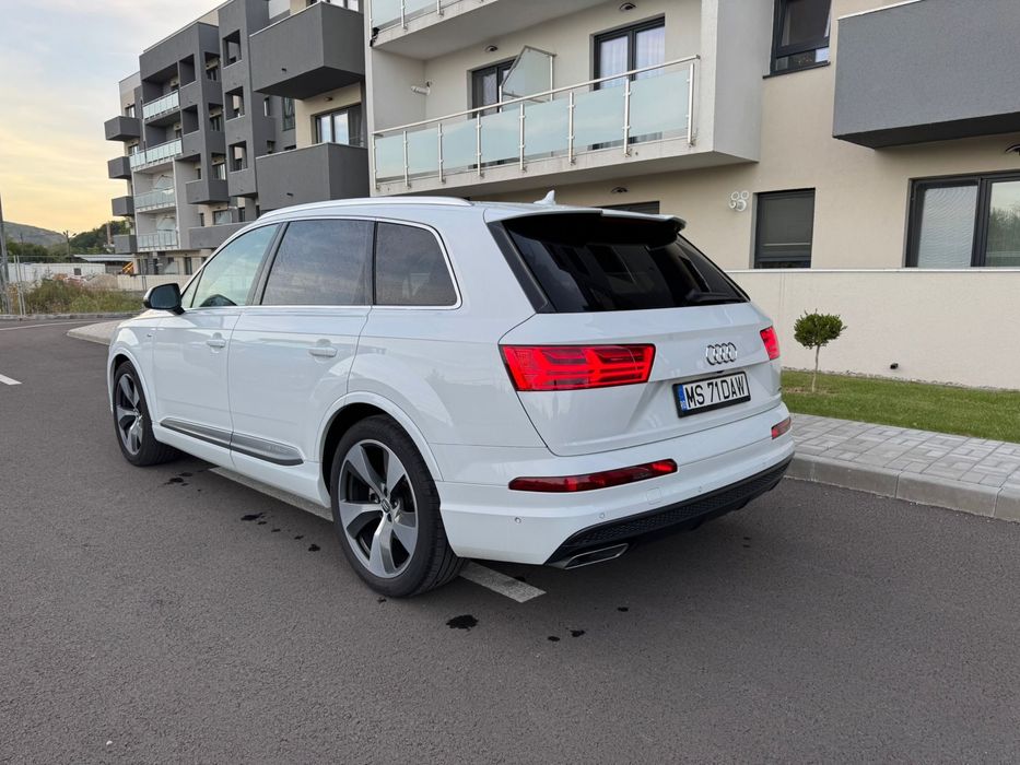 Audi Q7 3.0tdi -272cp-S-line-head-up -matrix