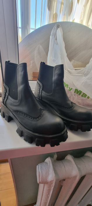 Продам осенние ботинки