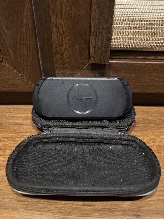Продам PSP E1008