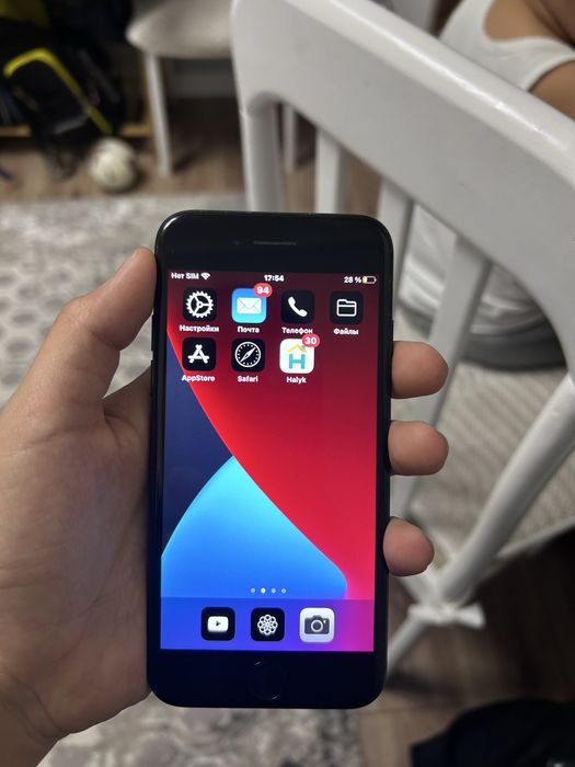 Продам Iphone 7 в нормальном состояние