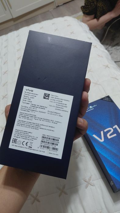 Продам vivo v21 128 gb