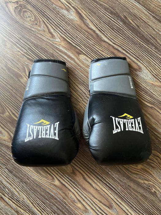 Перчатки боксерские Everlast Protex2