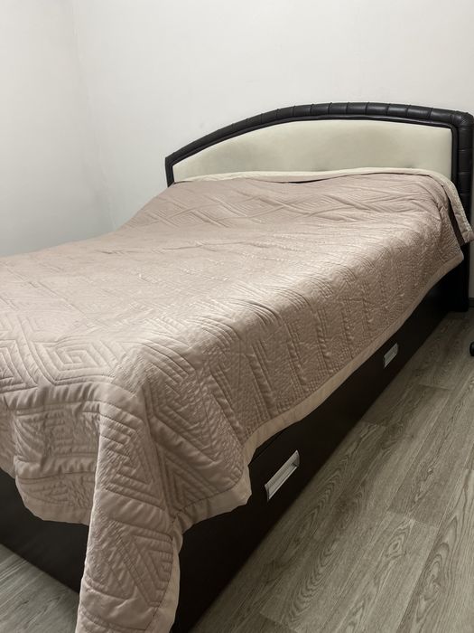 Продам кровать 2х спальную