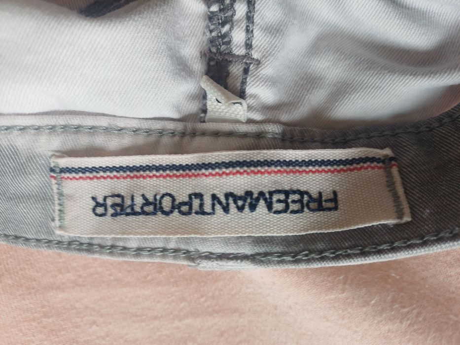 Два панталона  класа